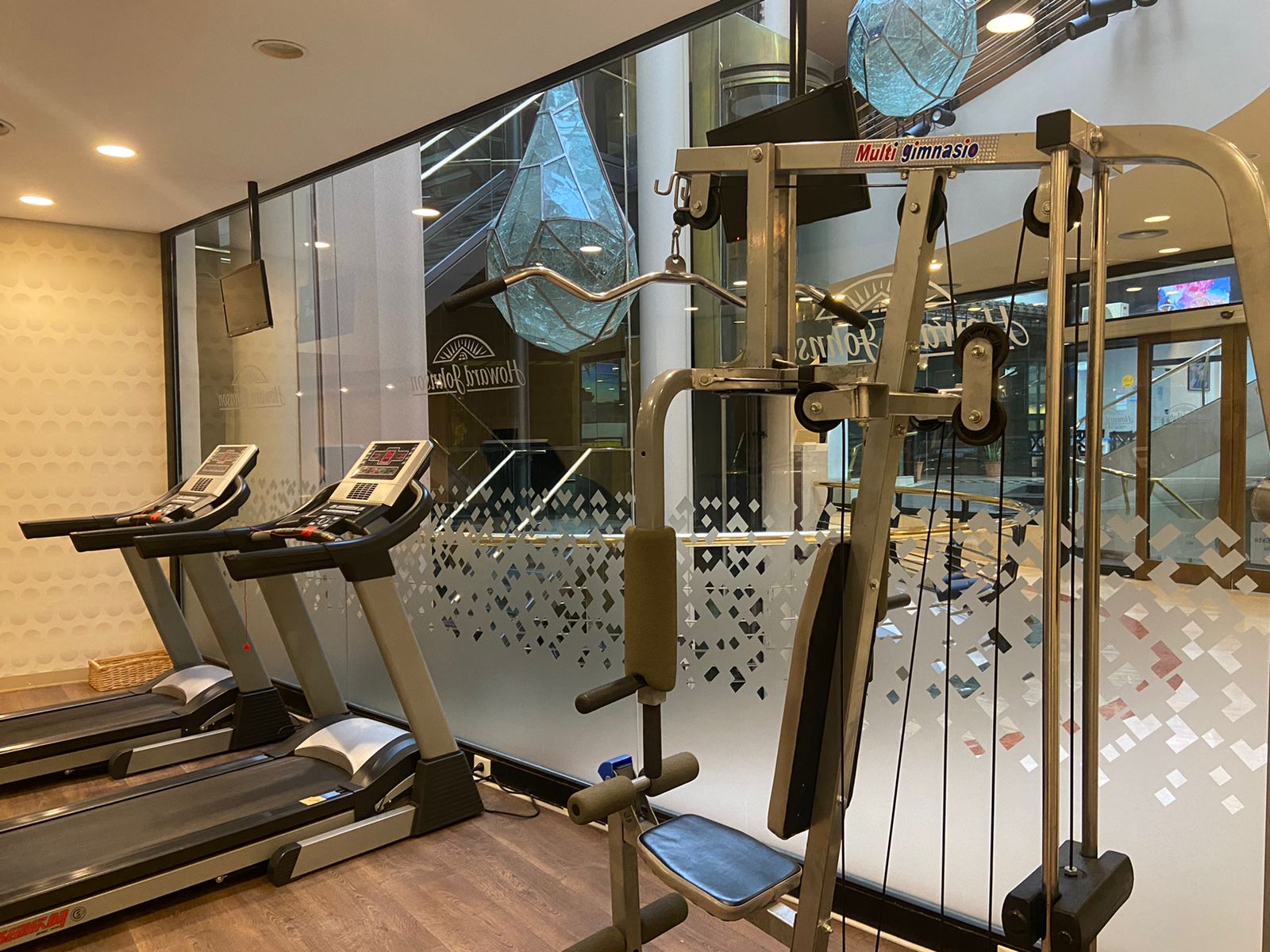 gimnasio hotel howard johnson buenos aires